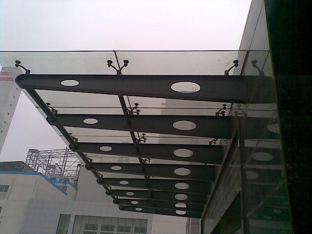 钢结构雨棚