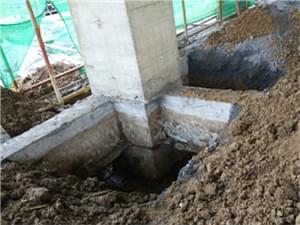 1.对需加固的地梁部位进行土方开挖