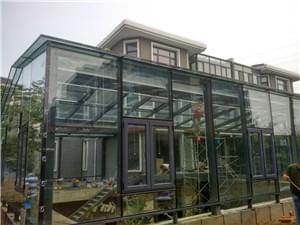 钢结构阳光房玻璃安装