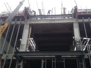 11.出入口部位新增钢结构棚钢结构支架